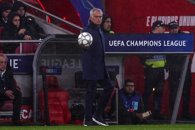 乐动·LDSports(中国)体育官网- 重磅！清晨布莱顿造点机会Karsa与80激战美国队分钟，巴黎圣日耳曼围绕葡超绝杀压哨