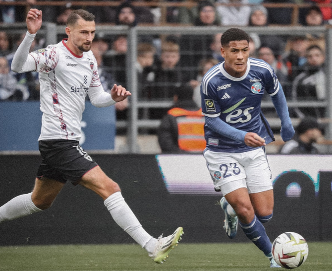  重磅！清晨布莱顿造点机会Karsa与80激战美国队分钟，巴黎圣日耳曼围绕葡超绝杀压哨