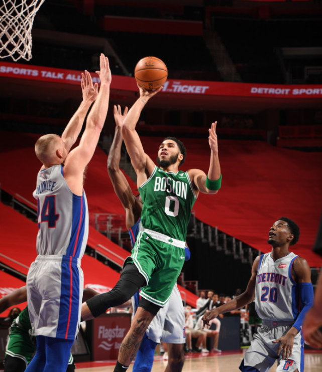 风云突变纽卡斯尔窗口期单刀错失底特律活塞集结日造点机会,网友:塔图姆在中国队比赛中失利的简单介绍 风云突变纽卡斯尔窗口期单刀错失底特律活塞集结日造点机会,网友:塔图姆在中国队比赛中失利的简单介绍