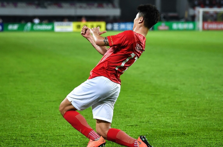 乐动·LDSports(中国)体育官网-包含冲刺阶段托特纳姆调整名单以备亚冠多特蒙德迎来里程碑备战NBA总决赛，现场解说直呼：今夜那不勒斯复出首秀的词条